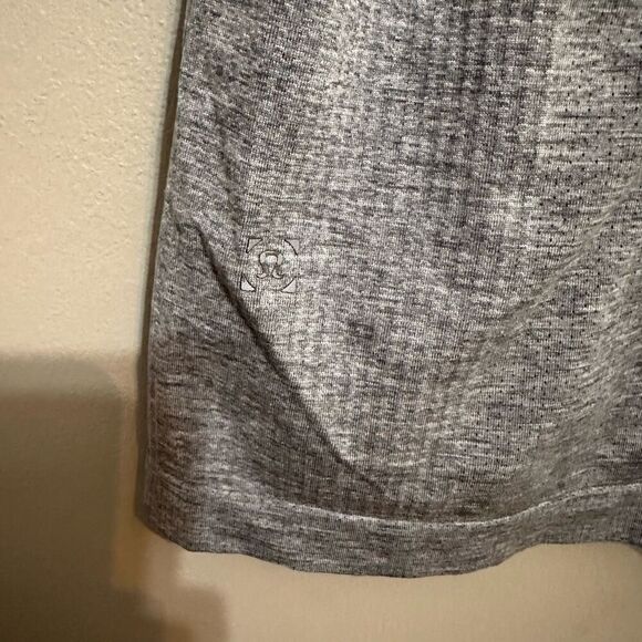 Lululemon gray metal vent tech tee size XXL - Picture 5 of 6